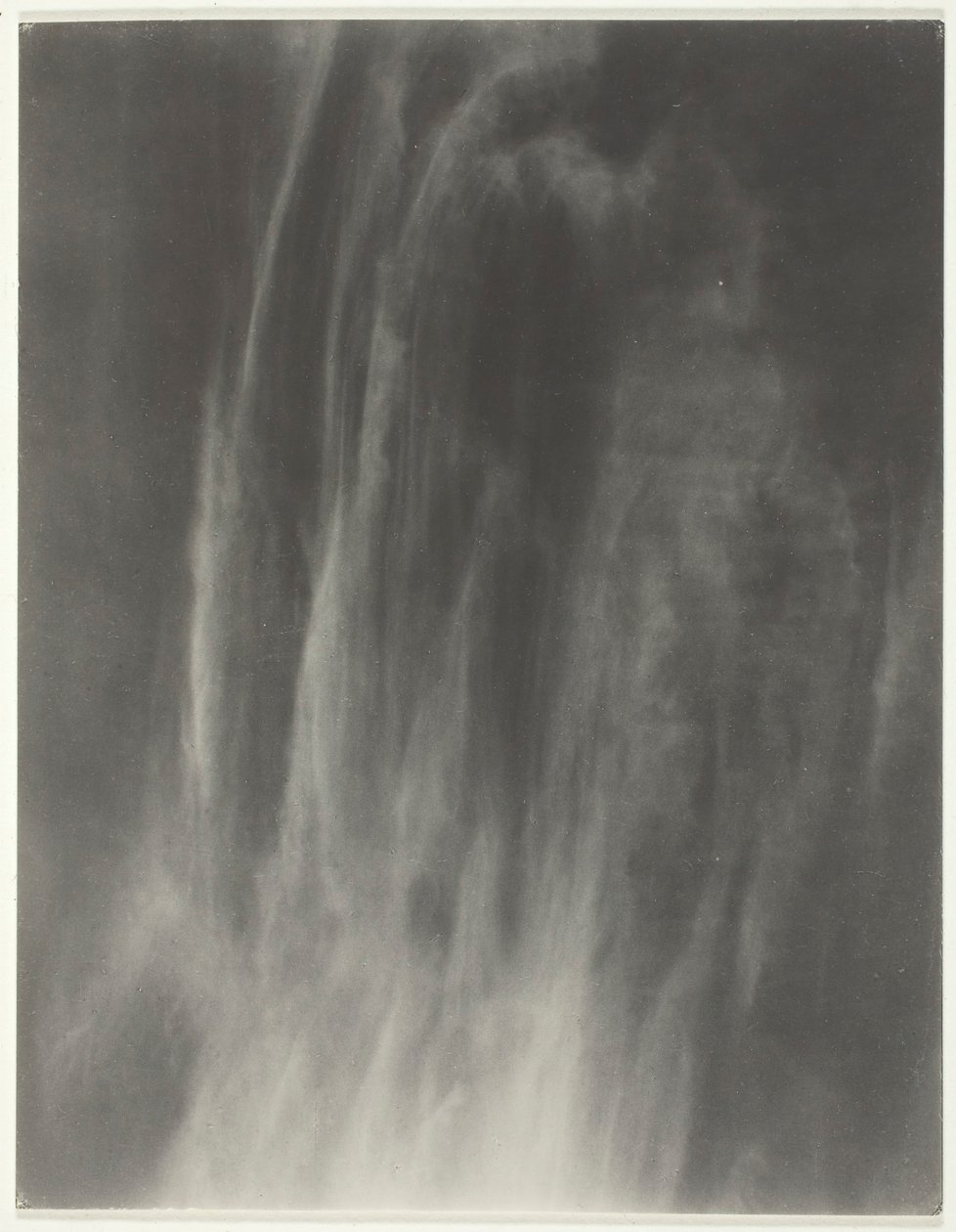 Egyenértékű, 1925. alkotó: Alfred Stieglitz