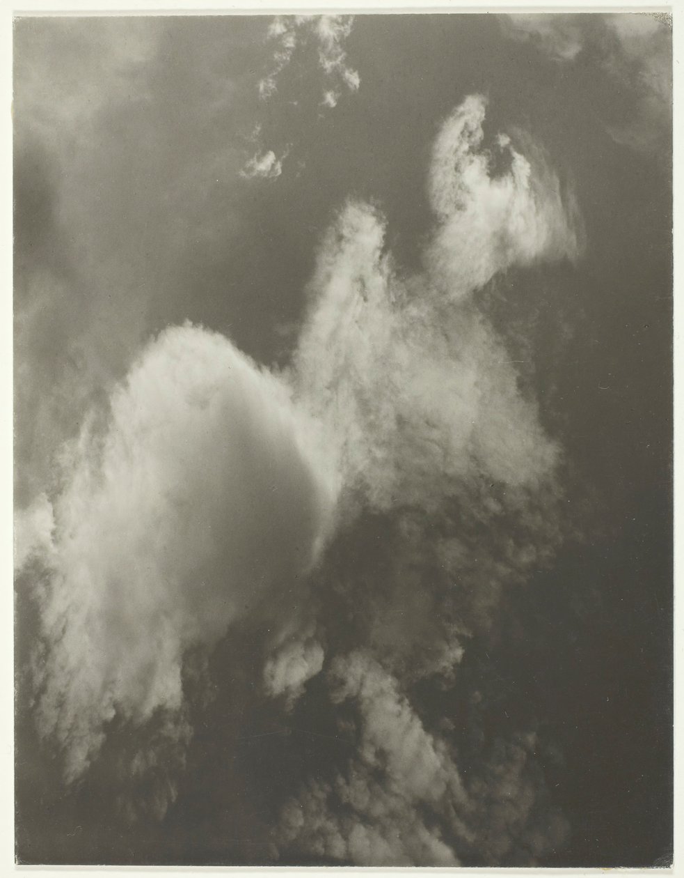 Egyenértékű, 1925. alkotó: Alfred Stieglitz