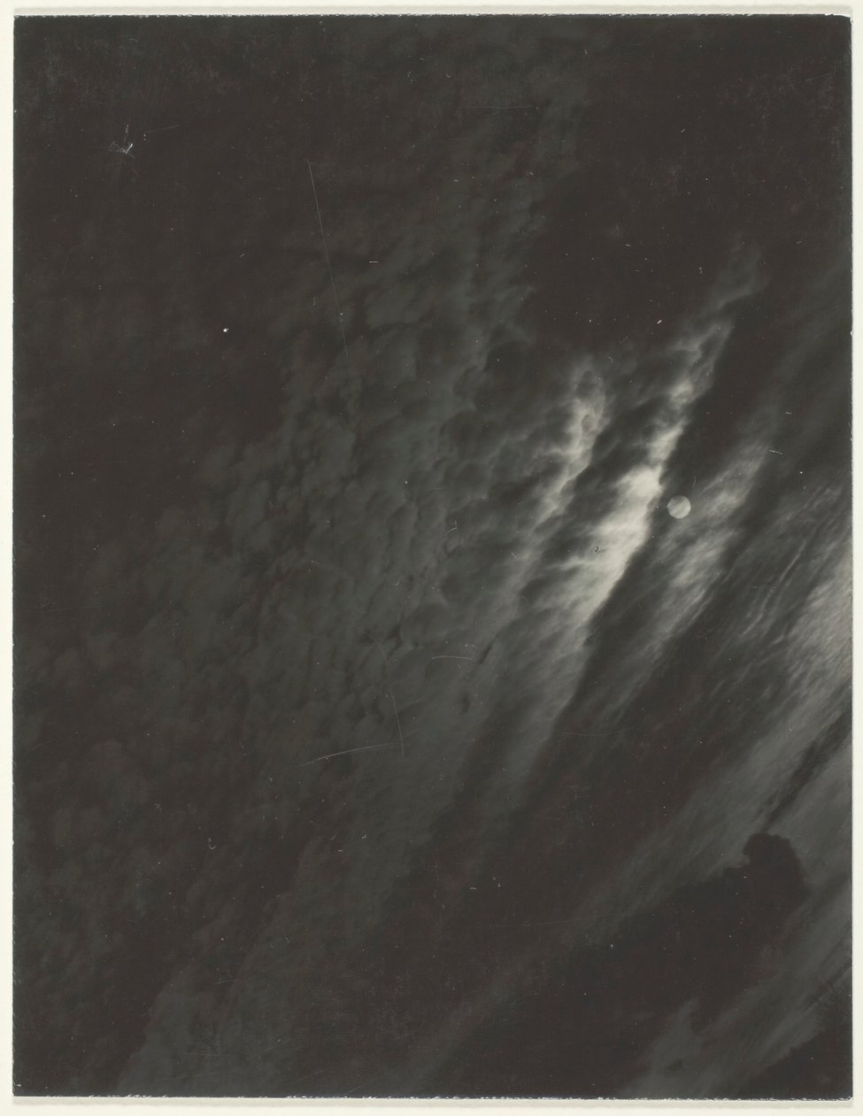 Egyenértékű, a Set A Third Setből, 1929. 4. nyomat. alkotó: Alfred Stieglitz