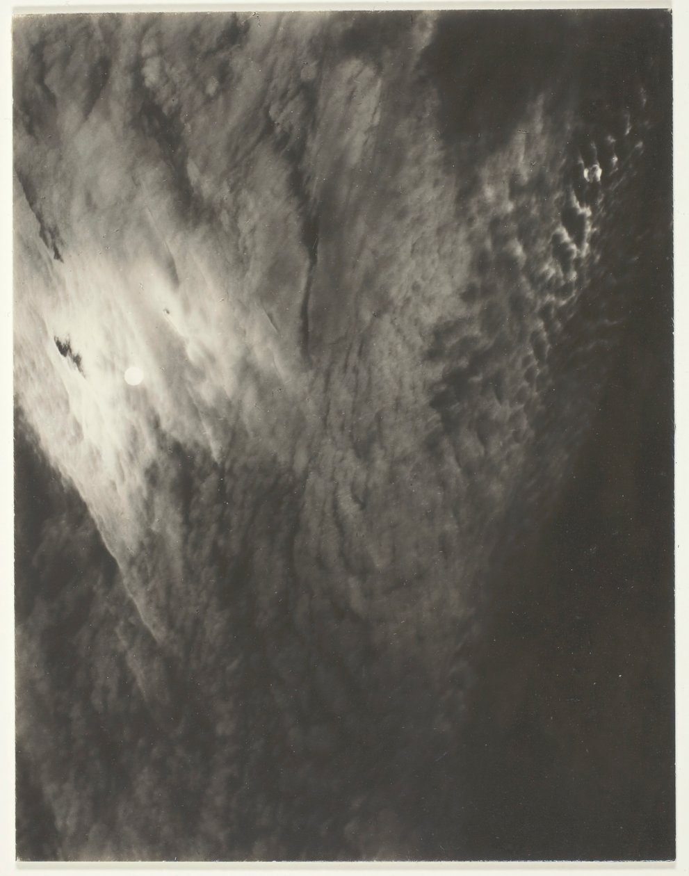 Egyenértékű, a Set A Third Setből, Print 7, 1929. alkotó: Alfred Stieglitz