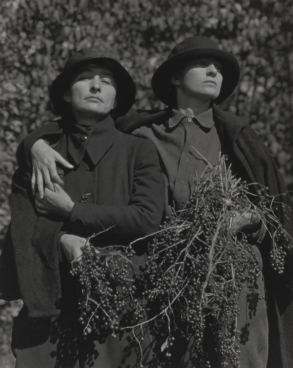 Georgia O’Keeffe és Rebecca Strand alkotó: Alfred Stieglitz