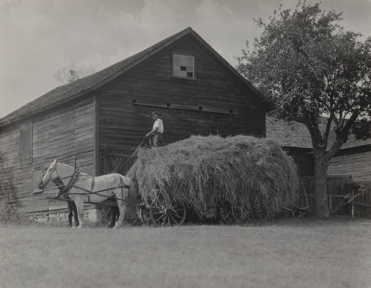 A szénaszállító szekér és a pajta alkotó: Alfred Stieglitz