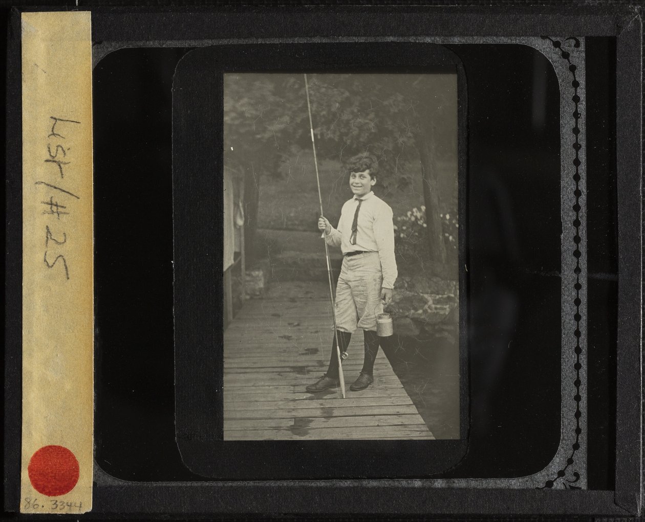 Cím nélkül (Howard horgászbottal) alkotó: Alfred Stieglitz