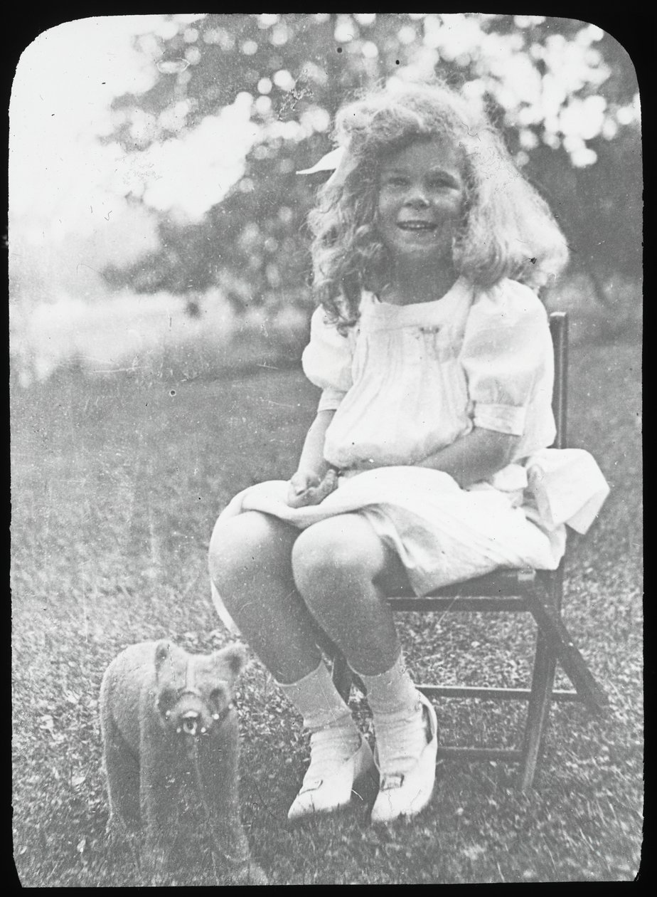 Untitled Georgia E. mackóval, c. 1916. alkotó: Alfred Stieglitz
