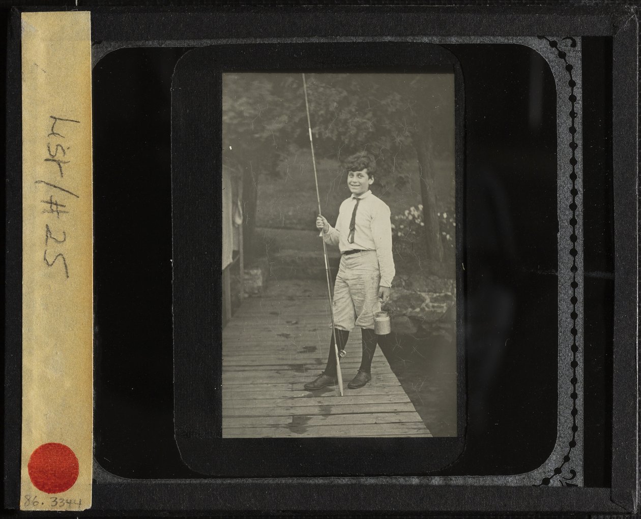 Cím nélkül Howard horgászbottal, 1910 vagy 1912. alkotó: Alfred Stieglitz