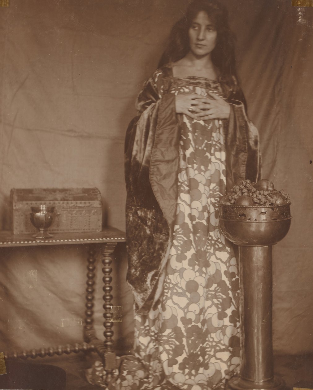 Alice Dieudonne Chase portréja, kb. 1906. alkotó: Alice Gerson Chase