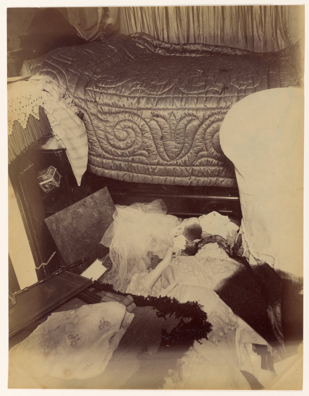 Lady Durand meggyilkolása, kilátás a hálószobából alkotó: Alphonse Bertillon