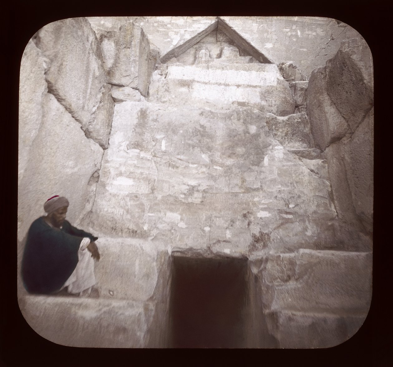 Egyiptom - Kheopsz piramisának bejárata (lámpás csúszda) alkotó: American Photographer