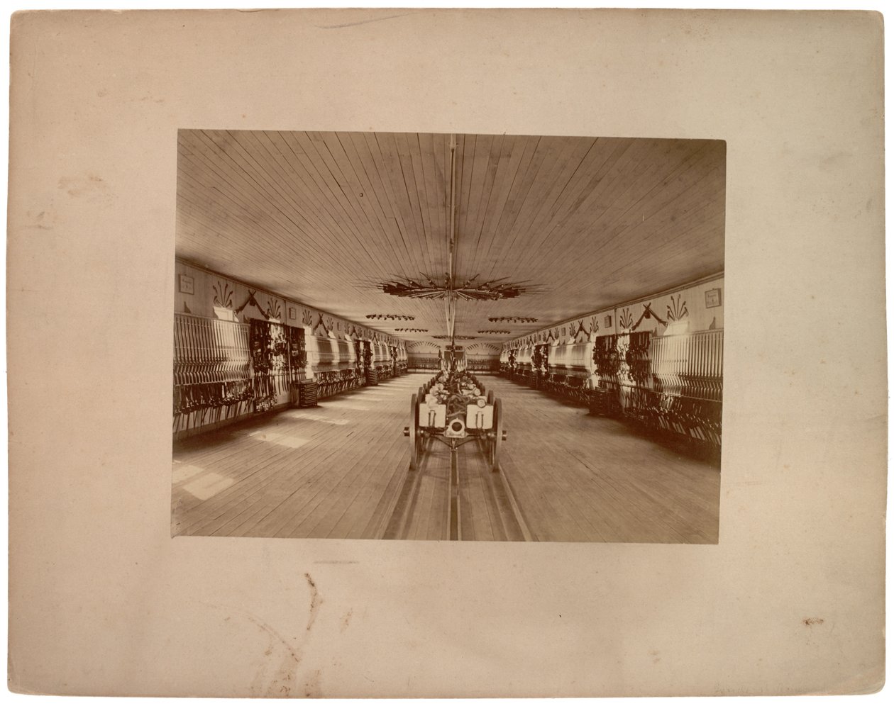 Armward belseje, 1870 körül (szépia fotó) alkotó: American Photographer