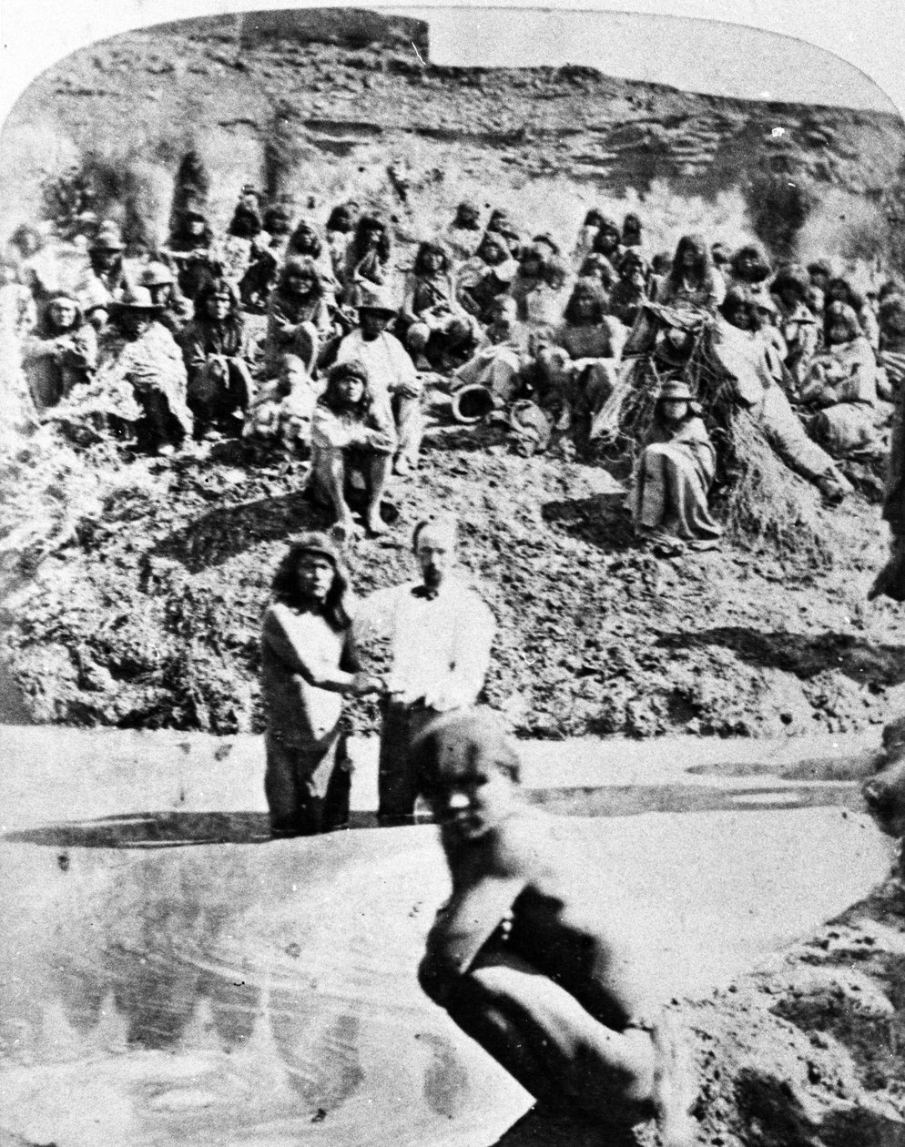 Az amerikai őslakosok mormon keresztsége, 1875 körül alkotó: American Photographer