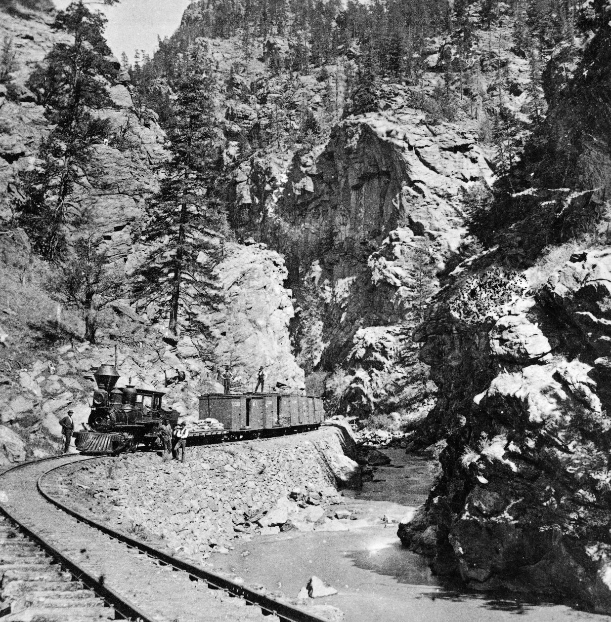 Ezüst ércvonat, Clear Creek Canyon, Colorado alkotó: American Photographer