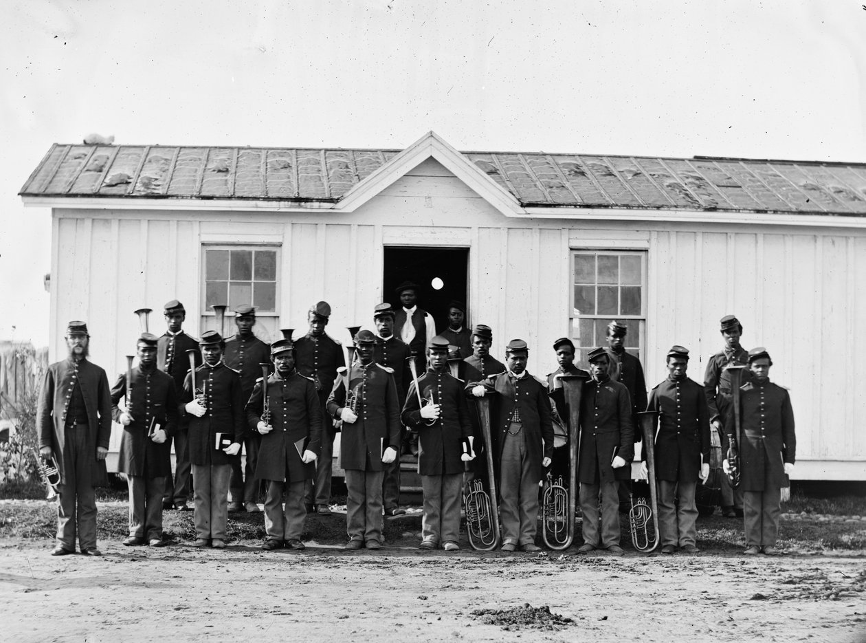 Arlington, Va. Az Egyesült Államok 107. színes gyalogsági bandája a Corcoran-erődben, 1865 alkotó: American Photographer