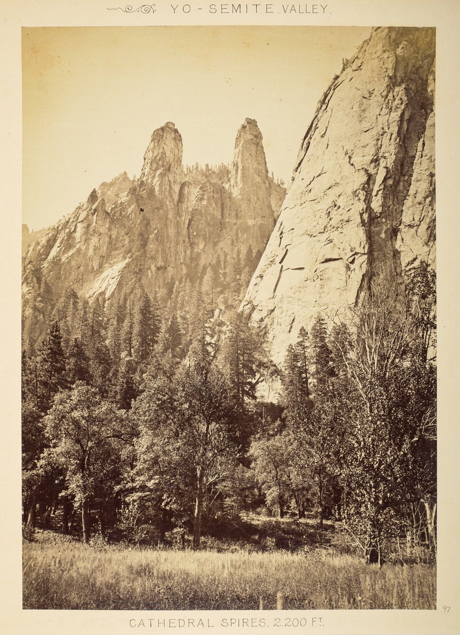 Cathedral Spires, Yosemite Valley alkotó: American Photographer