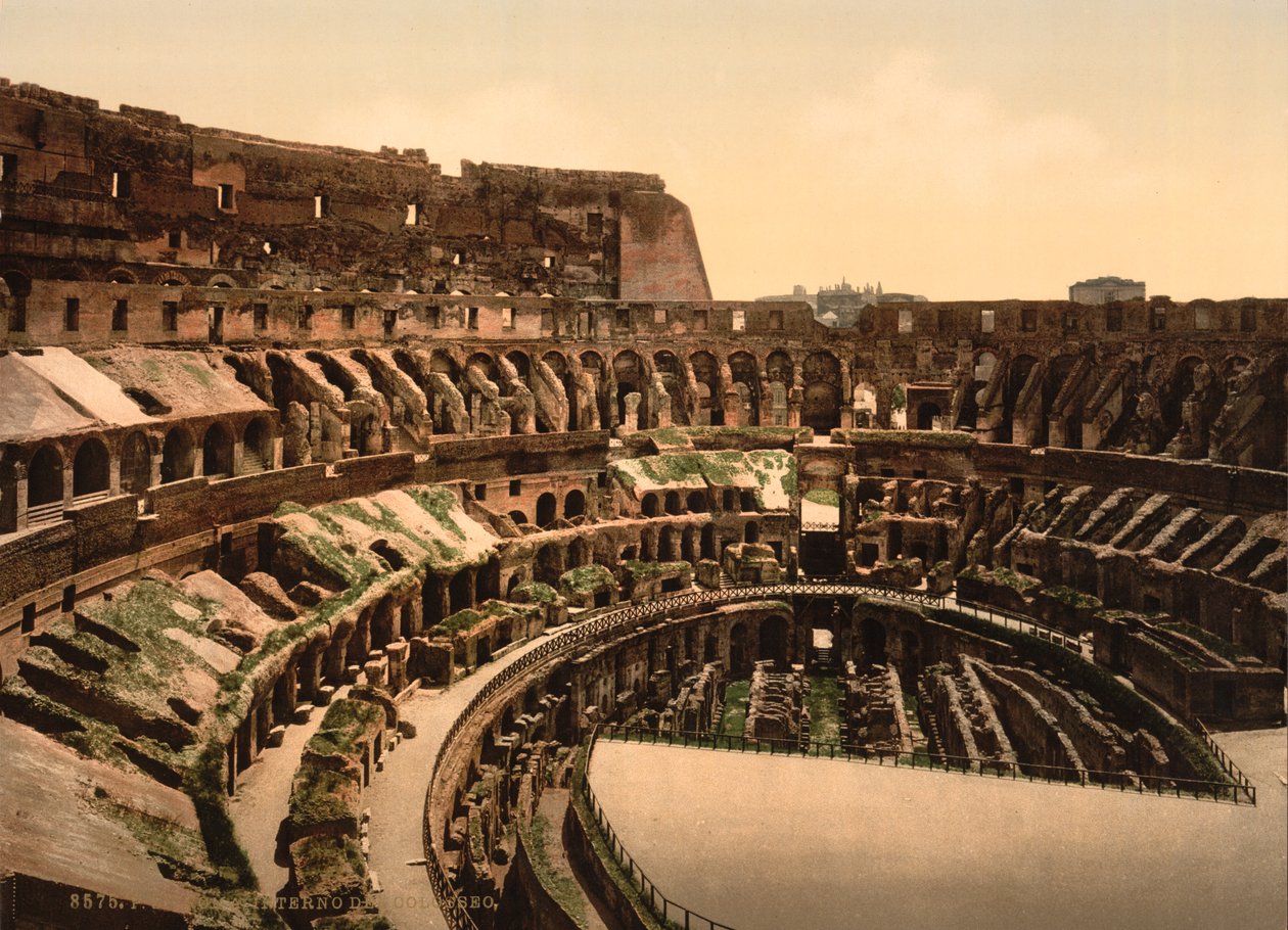 A Colosseum belseje, Róma, 1890-1900 körül (fotomechanikai nyomat) alkotó: American Photographer