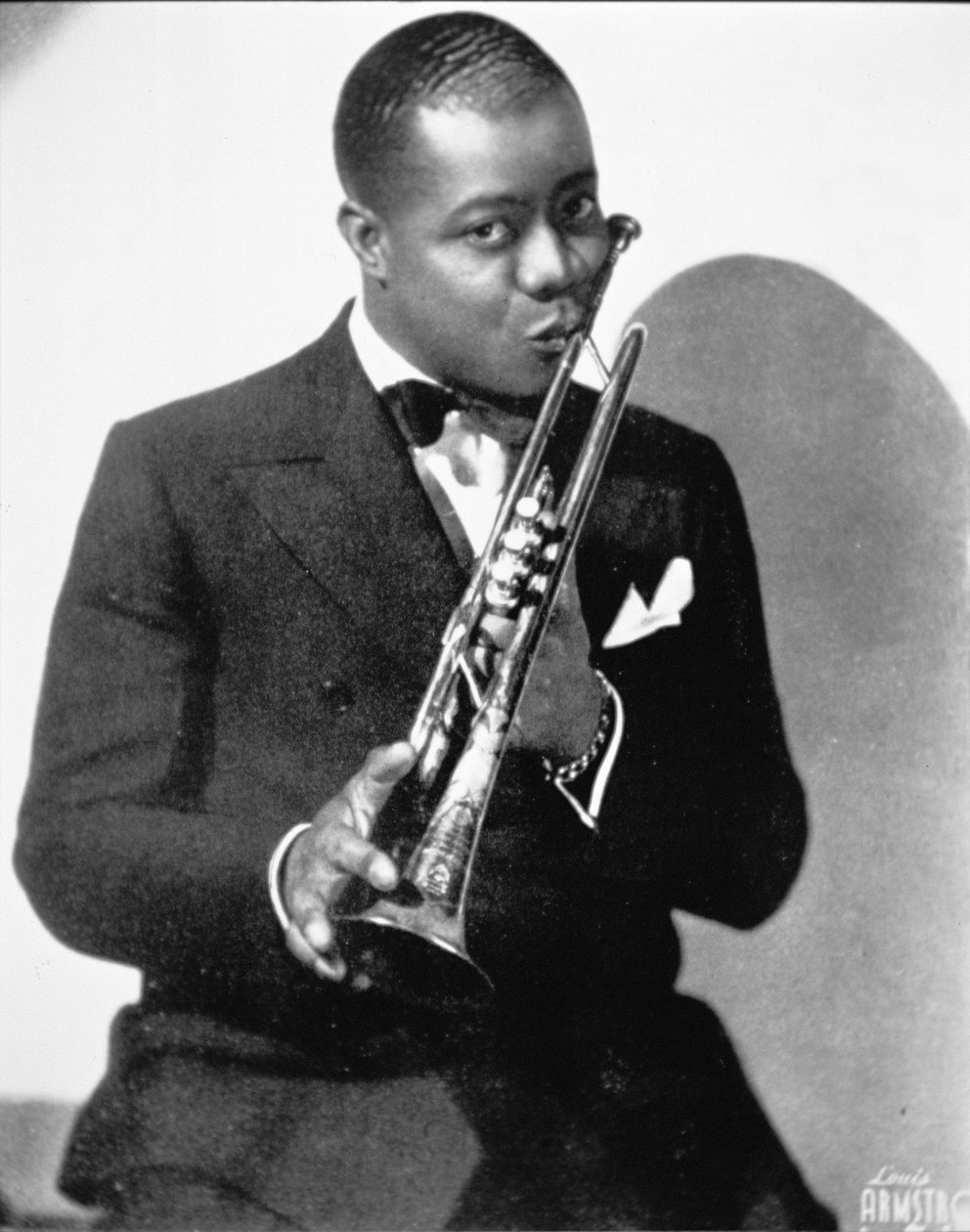 Louis Armstrong (1900-71) 1930 körül (f/w fotó) alkotó: American Photographer