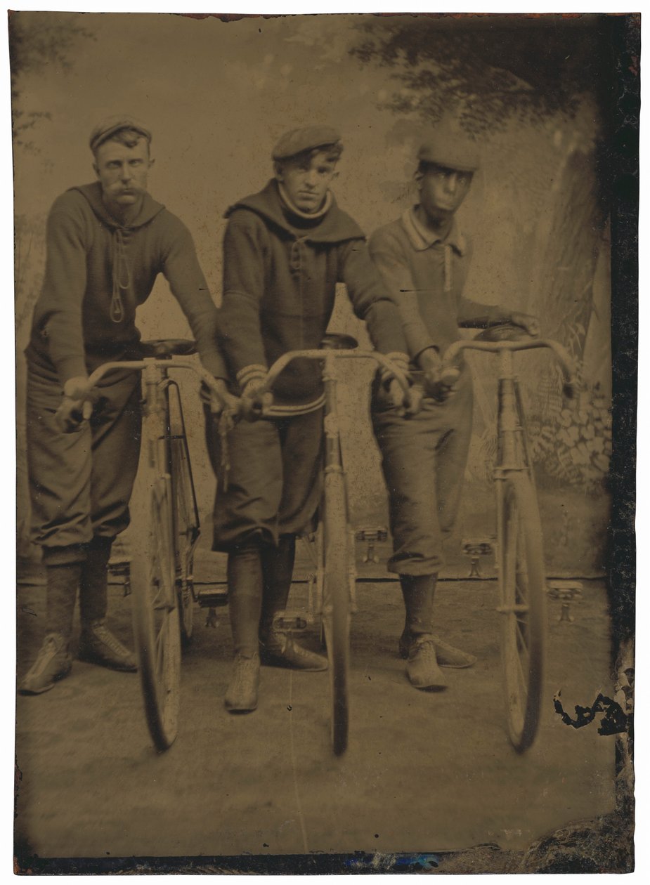 Marshall Walters "Major" Taylor és a kerékpárversenyzők,c. 1899 (fotó) alkotó: American Photographer
