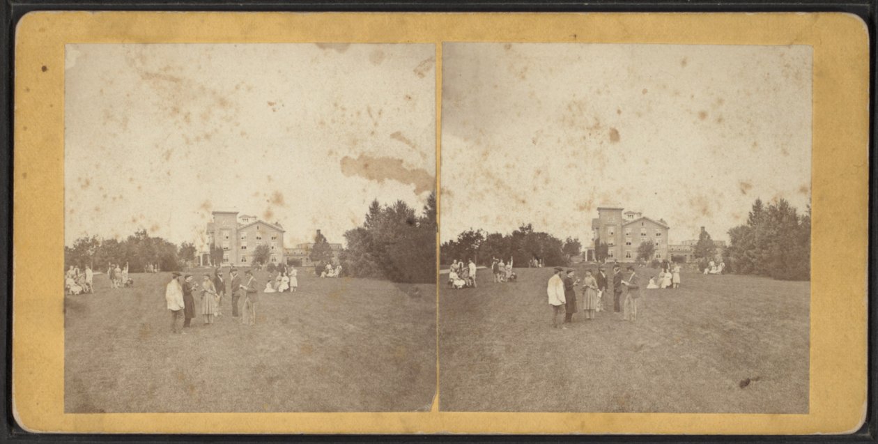 North Front and Lawn, Oneida közösség, New York állam, 1870 körül alkotó: American Photographer