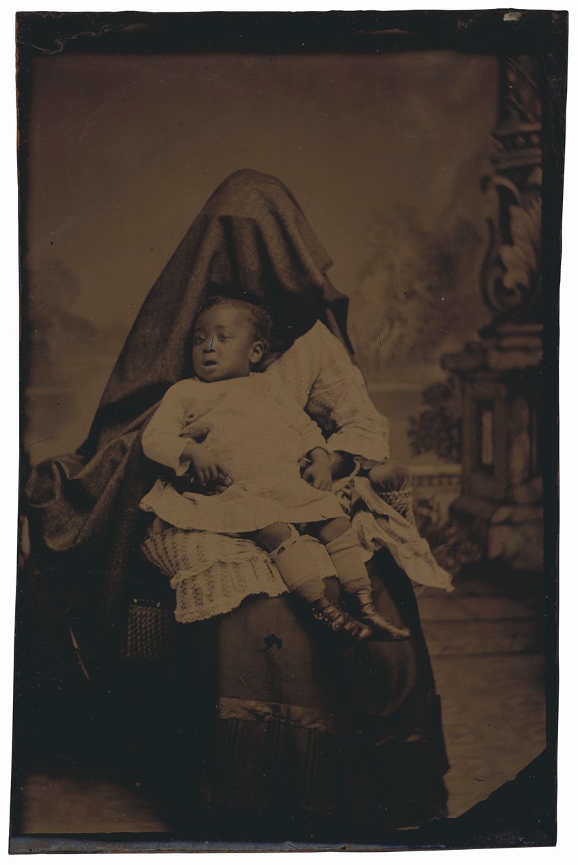 Egy rejtett nő és gyermek portréja,c. 1875 (fotó) alkotó: American Photographer
