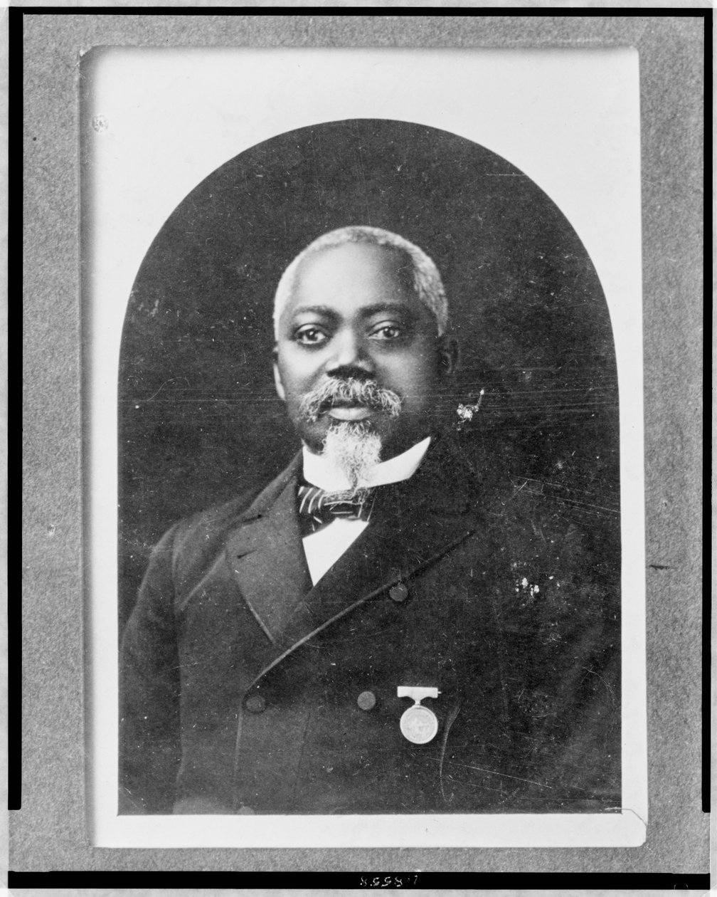 őrmester William Carney, fej-váll portré, elöl, 1900 körül (f/w fotó) alkotó: American Photographer