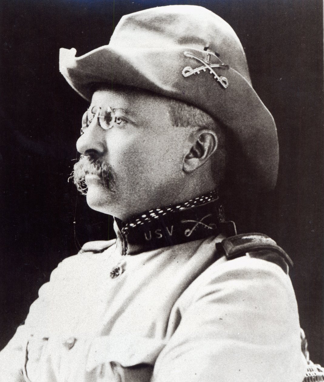 Theodore Roosevelt az amerikai 1. önkéntes lovasság alezredeseként 1898-ban (f/w fotó) alkotó: American Photographer