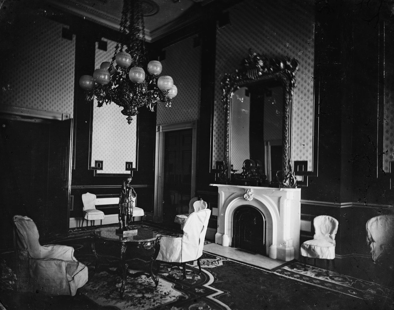 Fehér Ház belső terei, Old Green Room, Presidents Study, 1860-80 alkotó: American Photographer