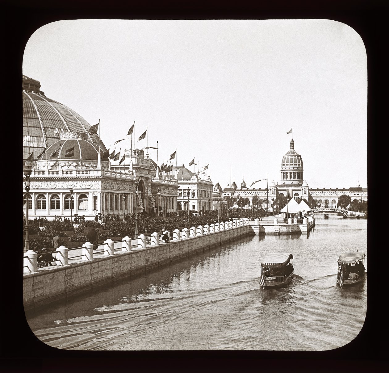 Worlds Columbian Exposition: Kertészeti épület és Illinois State Building, Chicago, 1893 (lámpás csúszda) alkotó: American Photographer