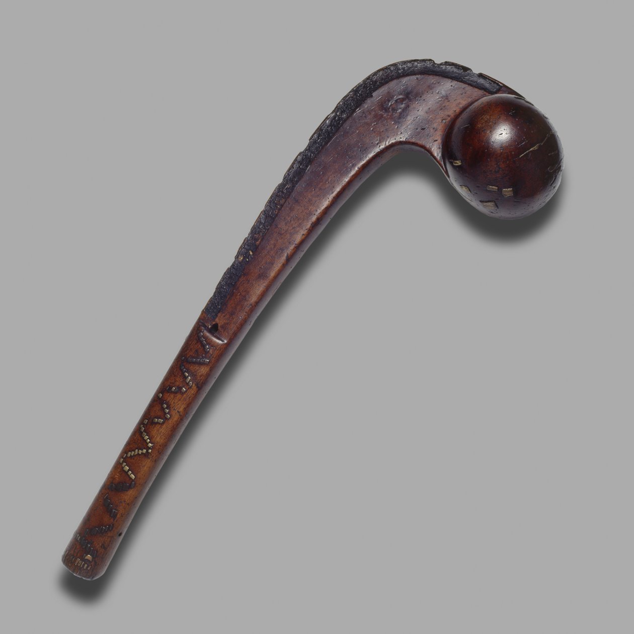 Ball-Headed Tomahawk Club (fa és sárgaréz) alkotó: American School