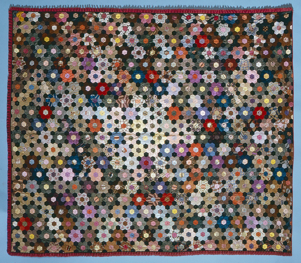 Optikai virágos puzzle paplan, 1854 (selyem) alkotó: American School