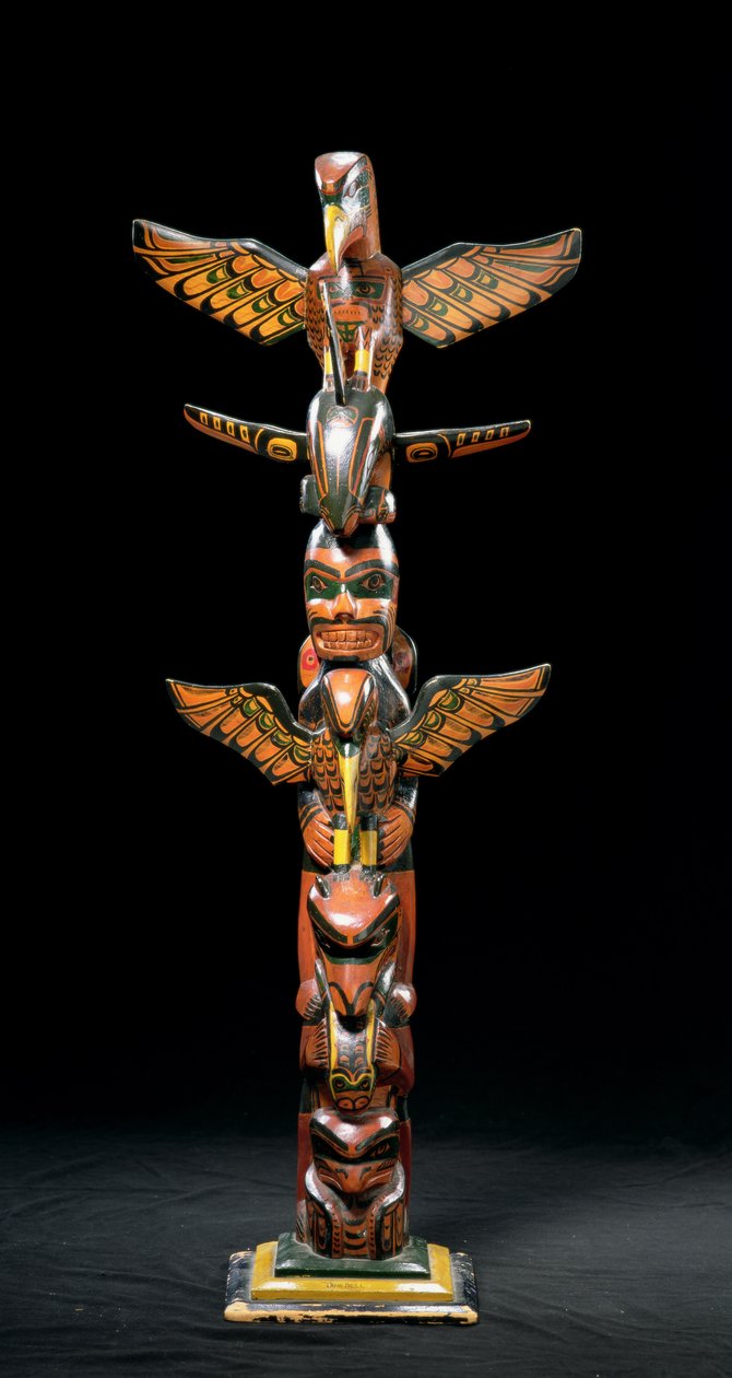Totemoszlop (festett fa) alkotó: American School