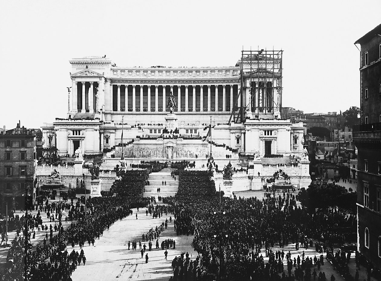 Fasiszta ünnepség az ismeretlen katonára emlékezve a római Altare della Patria (A haza oltára) előtt, 1922.11.04. (f/w fotó) alkotó: Anderson Anderson
