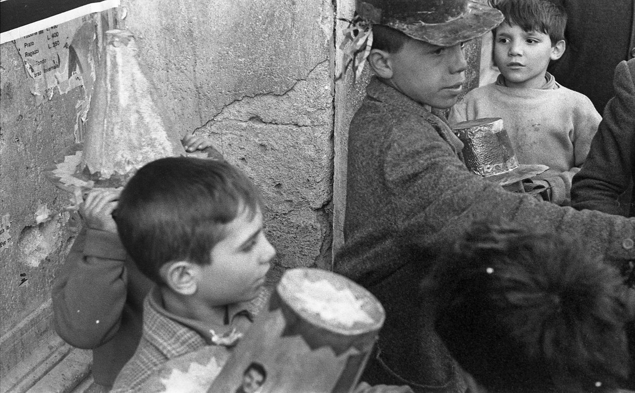 PAPÍRKALAPOK GYERMEKEKNEK, Crotone alkotó: Ando Gilardi