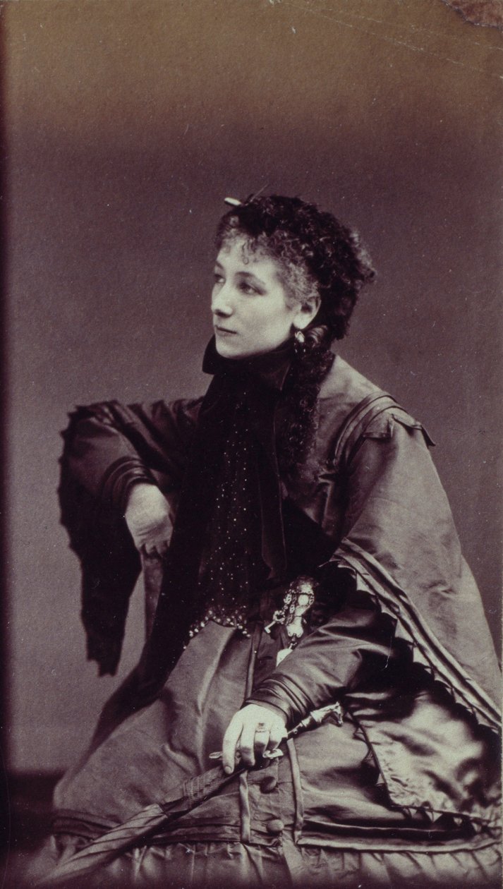 Sarah Bernhardt (1844-1923) portréja városi jelmezben alkotó: Andre Adolphe Eugene Disderi
