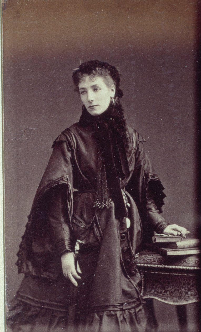 Sarah Bernhardt (1844-1923) portréja városi jelmezben alkotó: Andre Adolphe Eugene Disderi