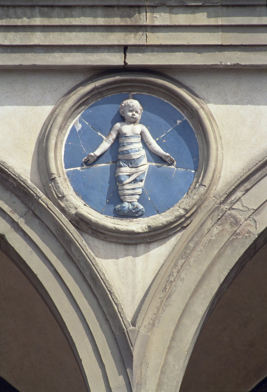 Kerekítés a homlokzatról (mázas terrakotta) alkotó: Andrea Della Robbia