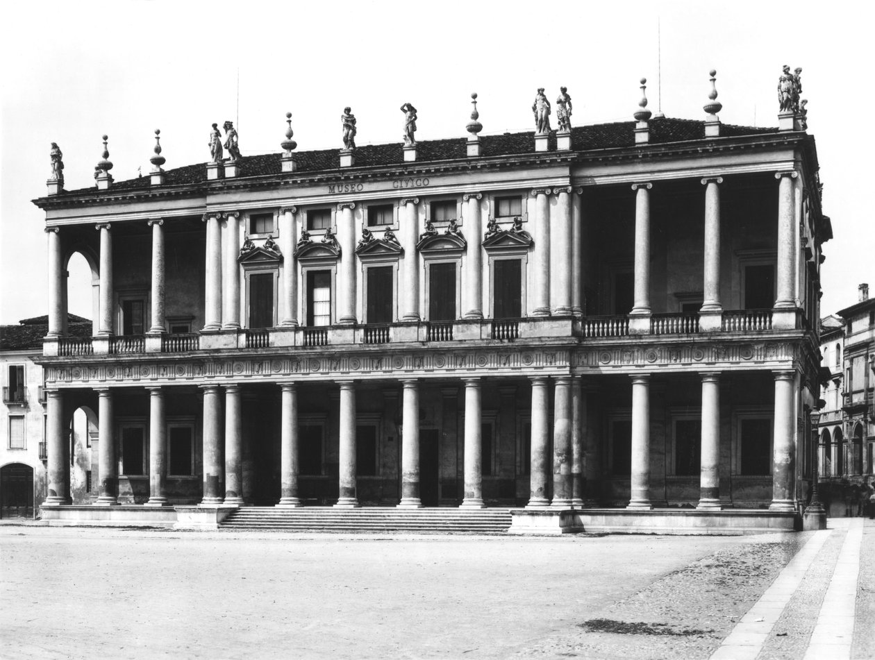 Az 1550 körül épült Villa Chiericati főhomlokzata alkotó: Andrea Palladio