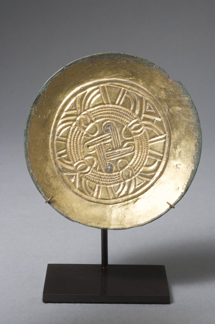 Csészealj bross (aranyozott bronz) alkotó: Anglo Saxon