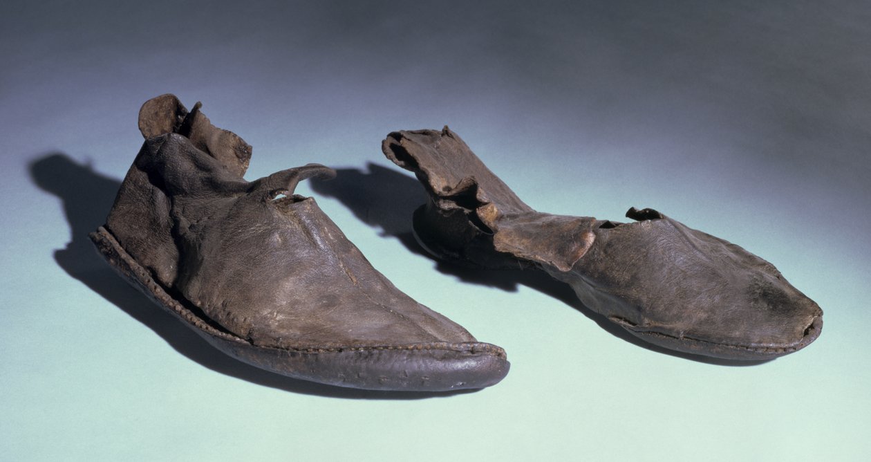 Cipők, angolszász, 5-10. század körül (bőr) alkotó: Anglo Saxon