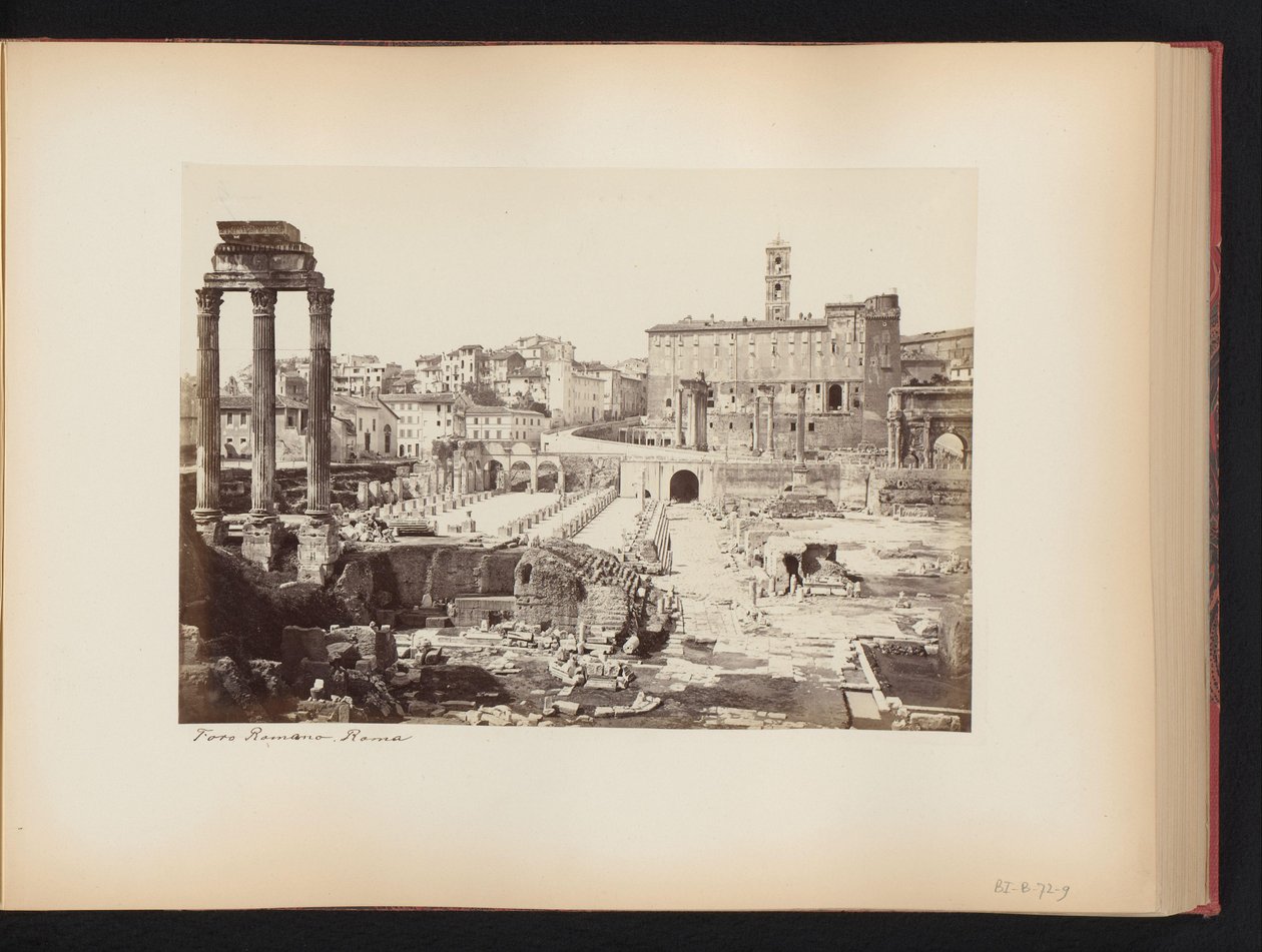 Kilátás a Forum Romanum Castor és Pollux templomával Rómában, Olaszországban Forum Romano. Roma (cím a tárgyon) alkotó: Anonymous