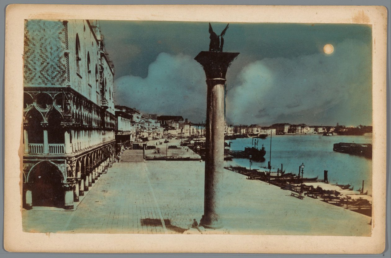 Kilátás a Szent Márk térre a Colonne di San Marco-val és a velencei Dózse-palota sarkáról alkotó: Anonymous