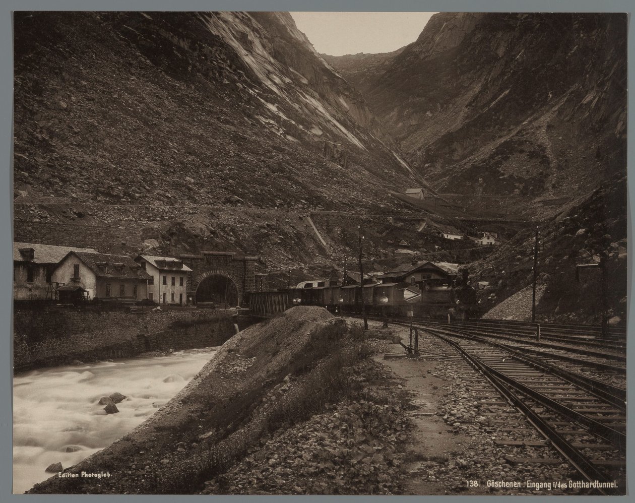 Bejárat a Gotthard alagúthoz Göschenennél Göschenen, eingang i/das Gotthardtunnel (cím a tárgyon) alkotó: Anonymous