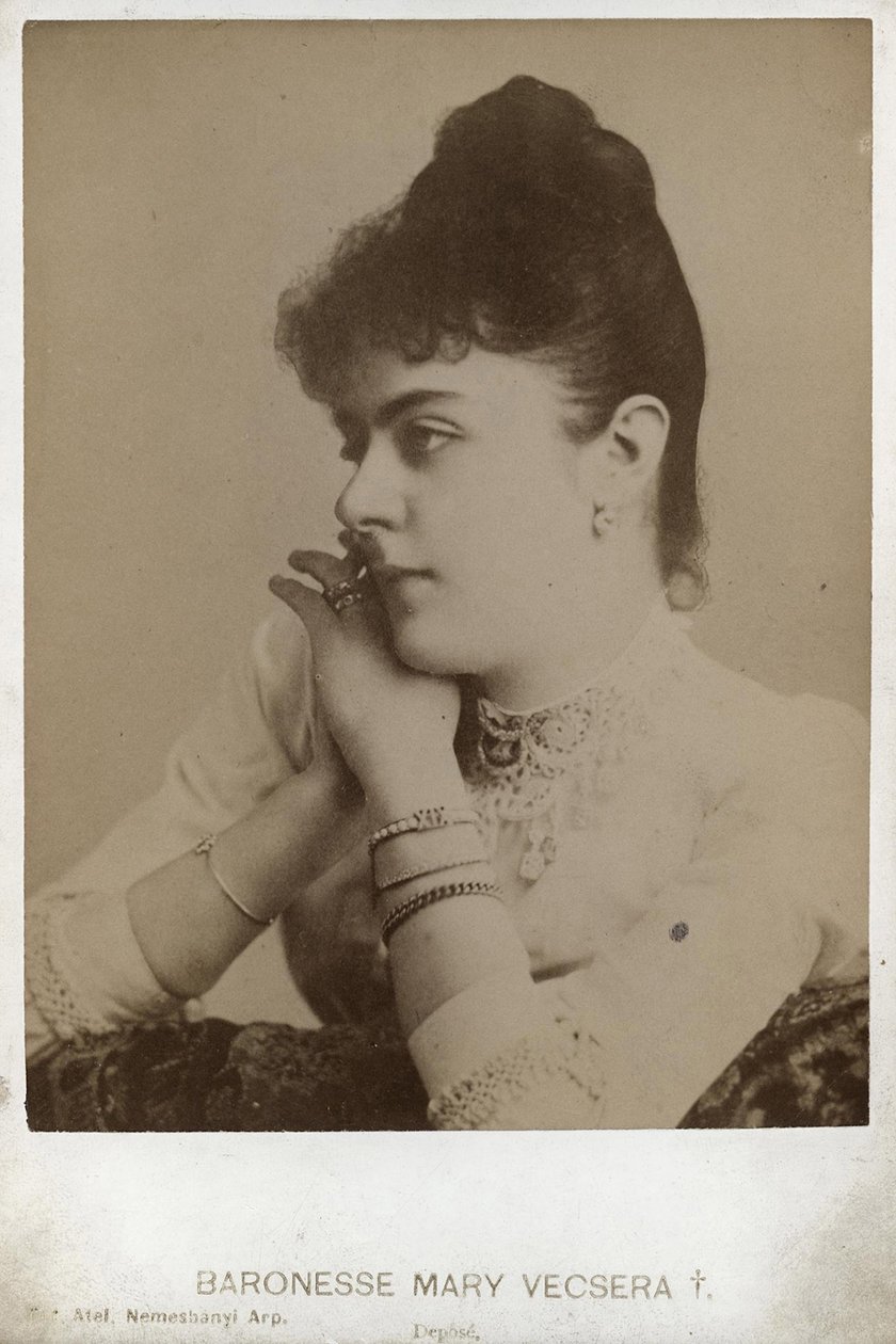 Vetsera Mária bárónő (1871-1889), névtelen alkotó: Anonymous Anonymous