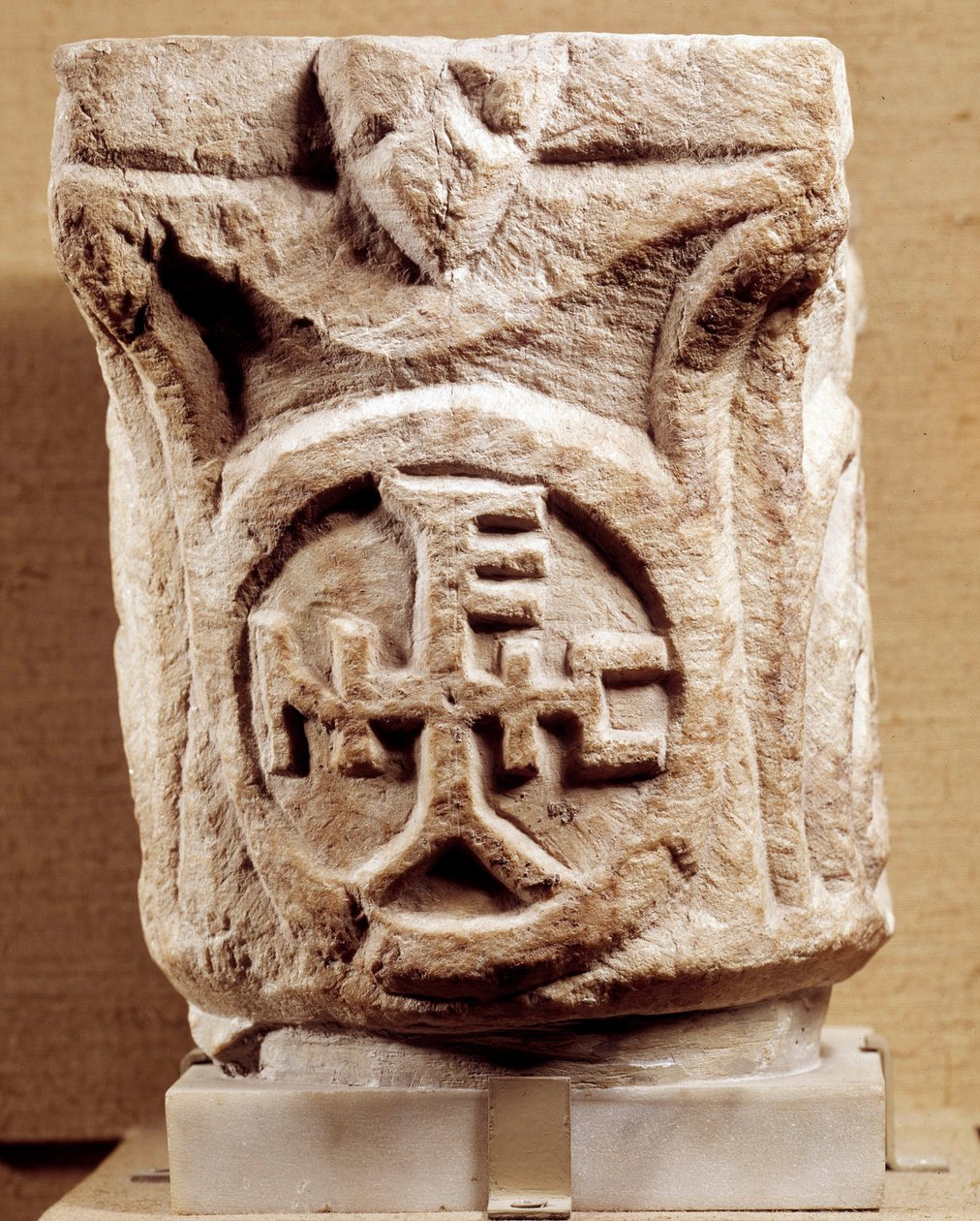 Keresztény antikvitás: monogrammal ellátott nagybetűk, Párizs, Louvre Múzeum alkotó: Anonymous Anonymous