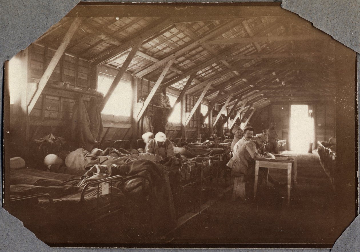 Első világháború 1914-1918: sebesült francia katonák laktanya Couville-ben a La Manche csatornában, Alsó-Normandia (Alsó-Normandia), Franciaország. Névtelen fényképezés 1917. május Magángyűjtemény, Stella. alkotó: Anonymous Anonymous