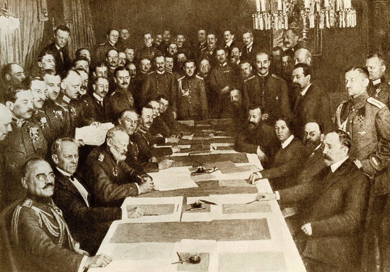 Első világháború: a breszt-litovszki (Breszt-Litovszk) békeszerződés aláírása 1917. március 3-án a németek és az oroszok között. A Bolsevik Birodalomnak más területei vannak, mint Németországnak. A központi birodalmak (vagy Triple Alliance, Németország, Au alkotó: Anonymous Anonymous