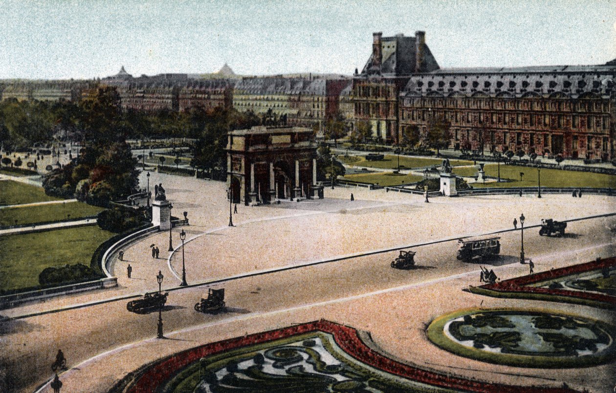 Párizs: panoráma a Tuileriákra (kert és palota) és az Arc de Triomphe du Carrousel. Fénykép 1920-ból Párizs városának „”művészeti albumában”. Magángyűjtemény. alkotó: Anonymous Anonymous