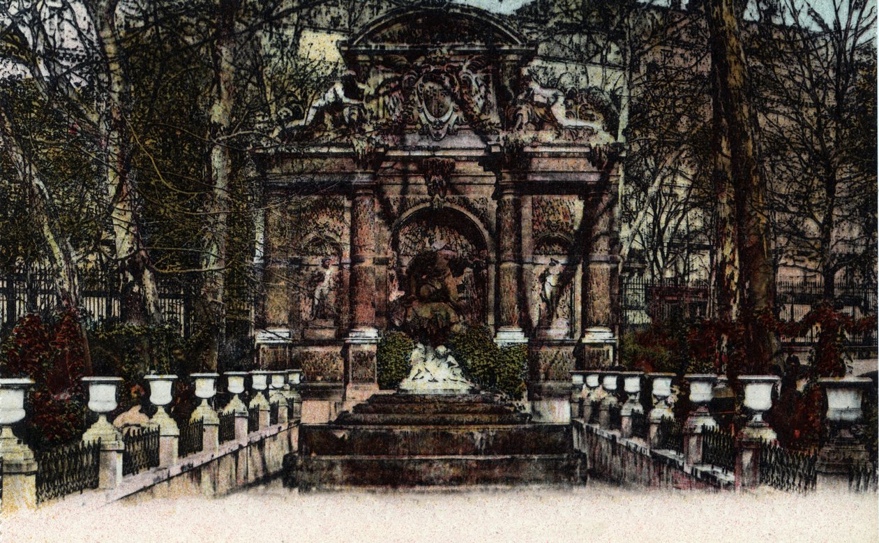 Párizs: kilátás a Fontaine Medicisre Luxembourg kertjében. Fénykép 1920-ból Párizs városának „”művészeti albumában”. Magángyűjtemény. alkotó: Anonymous Anonymous