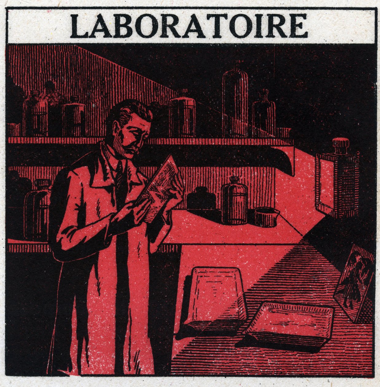 Fényképészet: egy fotós a laboratóriumában, hogy fényképeket készítsen. Névtelen illusztráció 1925-ből. Magángyűjtemény. alkotó: Anonymous Anonymous