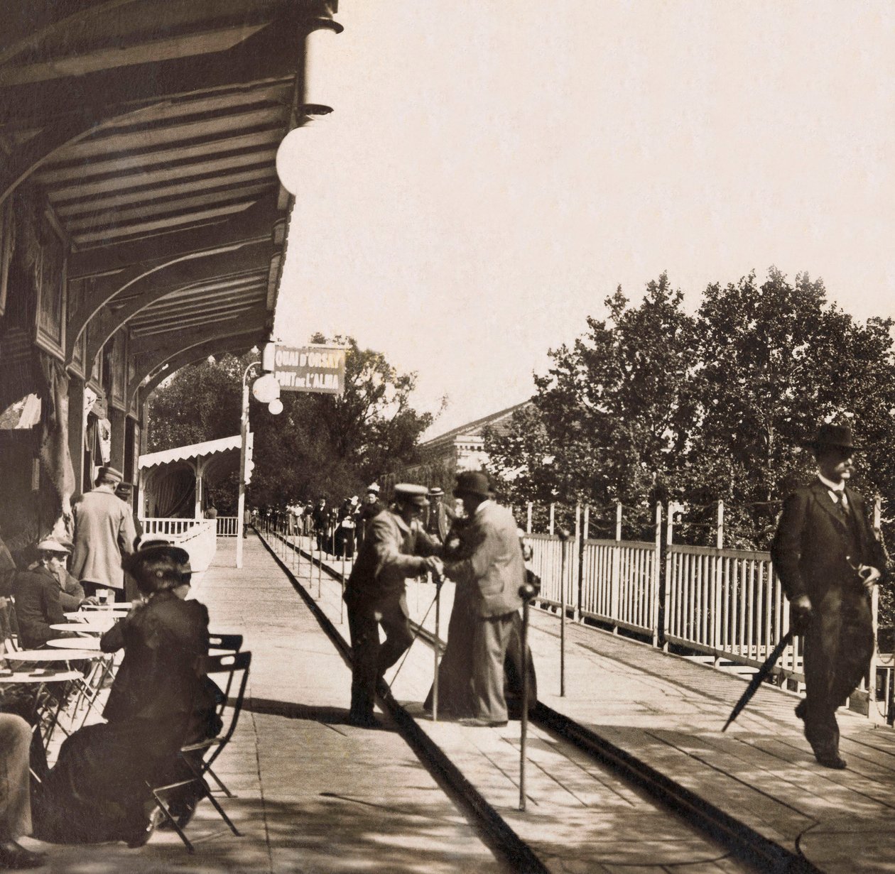 1900-as egyetemes kiállítás – Universelle de 1900 kiállítás Párizsban: A gördülő járda – magángyűjtemény alkotó: Anonymous Anonymous