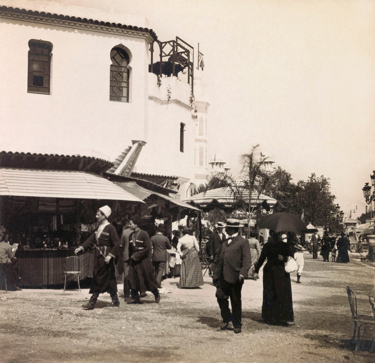 1900-as egyetemes kiállítás - 1900-as egyetemes kiállítás Párizsban: Kairó utcája - magángyűjtemény alkotó: Anonymous Anonymous