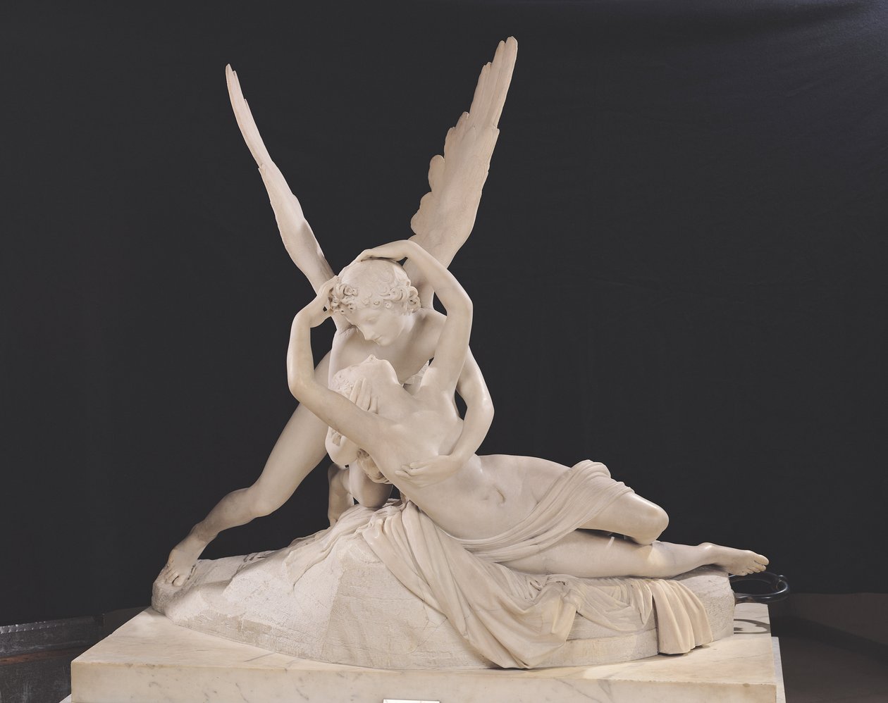 Ámor csókja által újjáélesztett psziché 1787-93 (márvány) (lásd még: 123192) alkotó: Antonio Canova